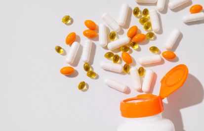 Nutraceutical capsules with a bottle