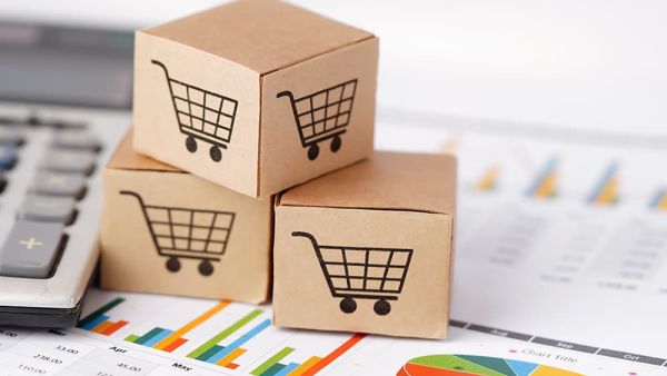 smart analytics shipping boxes and charts