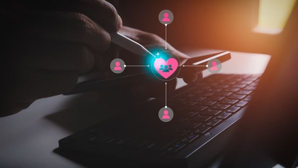 hand showing icon that show brand loyalty younger demographics