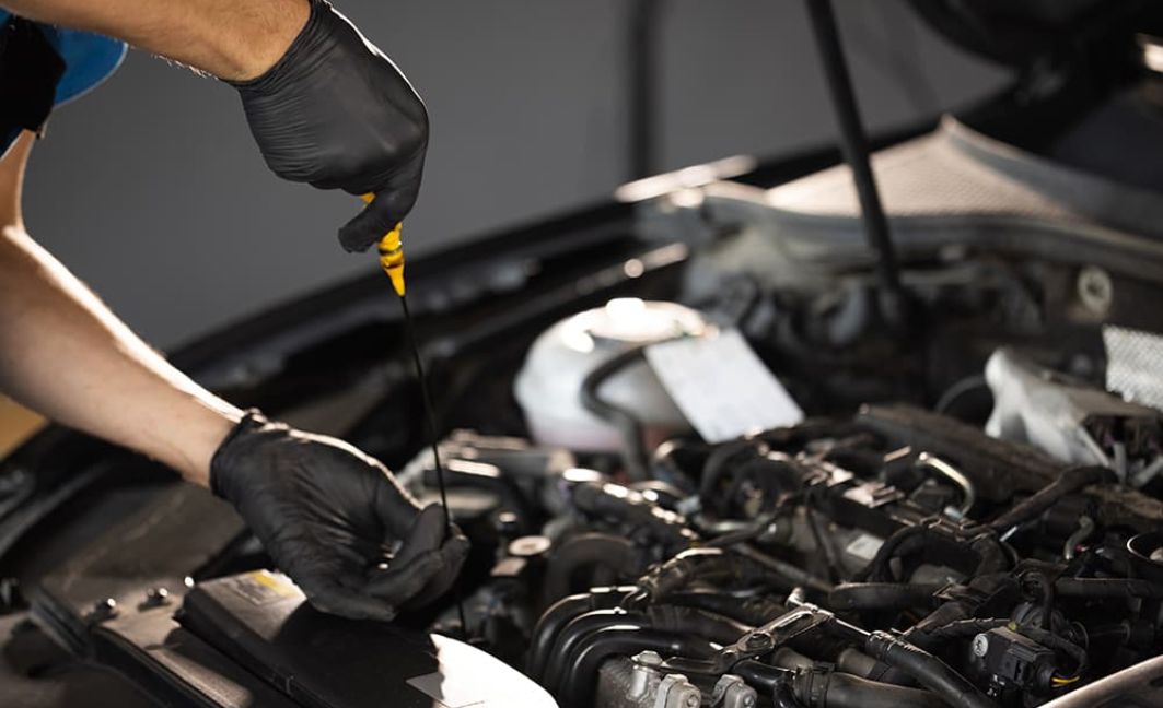 Guide to Automotive Payment Solutions for Speed and Convenience