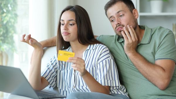 couple looking at slow payments